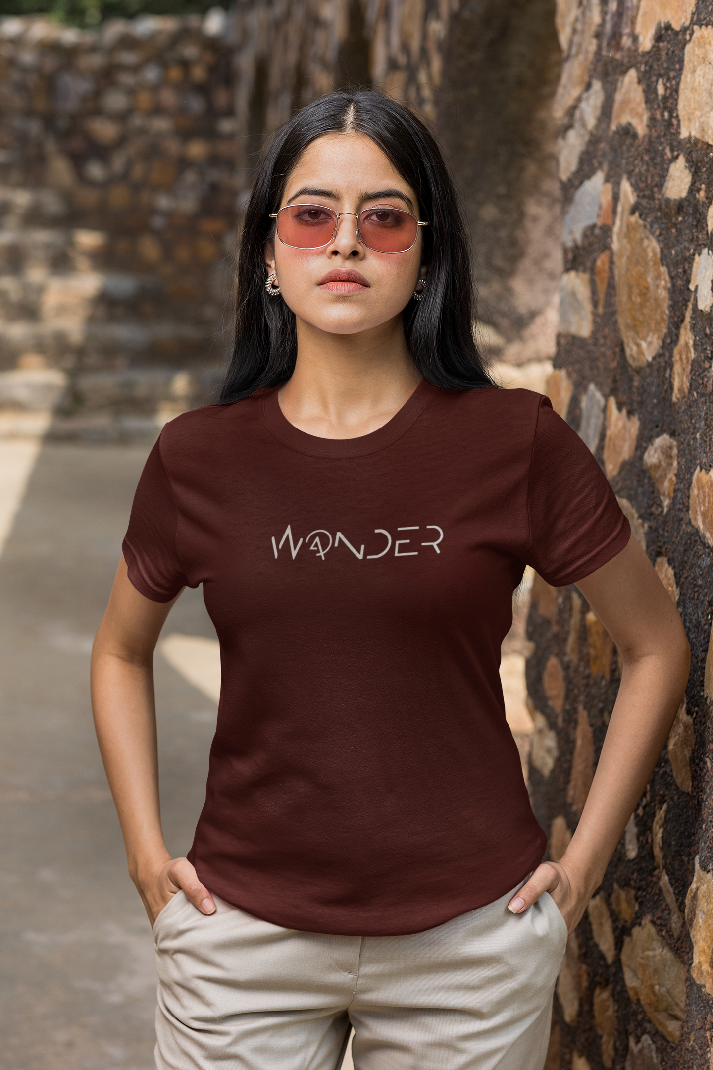 Wander Wonder Classic T-shirt : Unisex