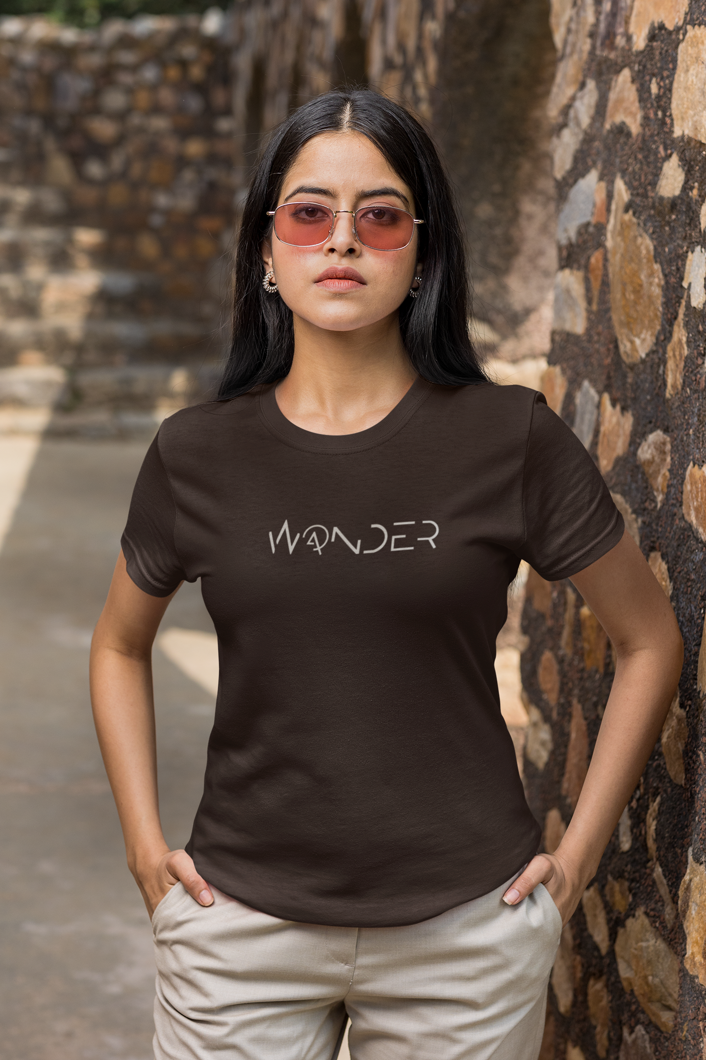 Wander Wonder Classic T-shirt : Unisex