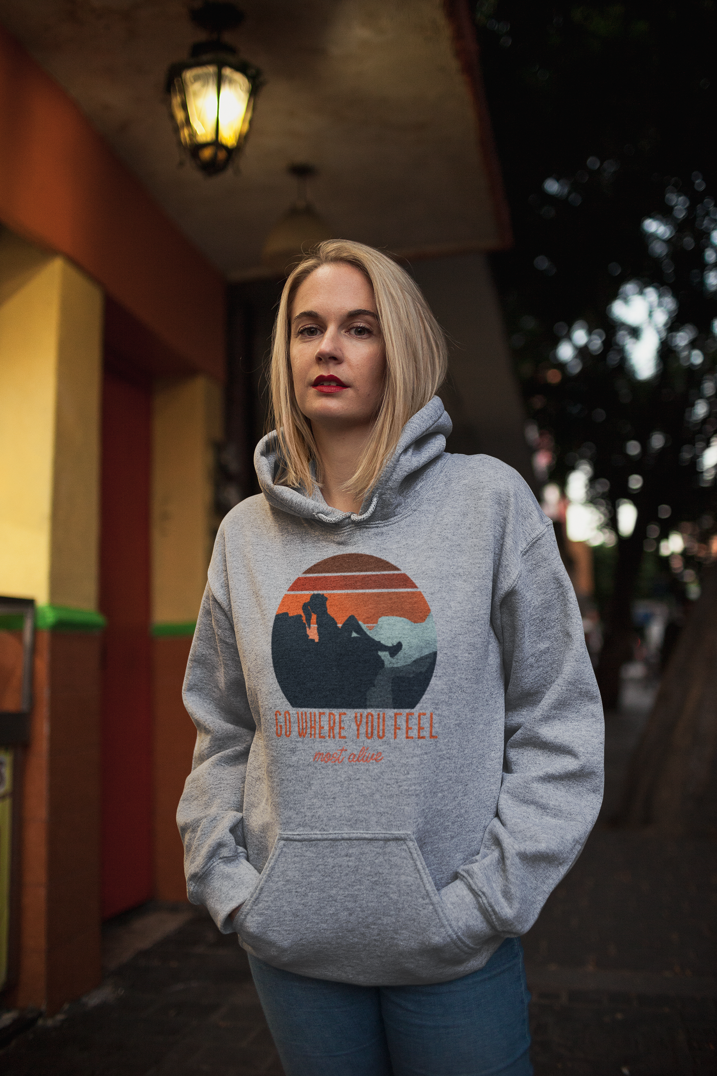 Go where you feel alive Hoodie: Women