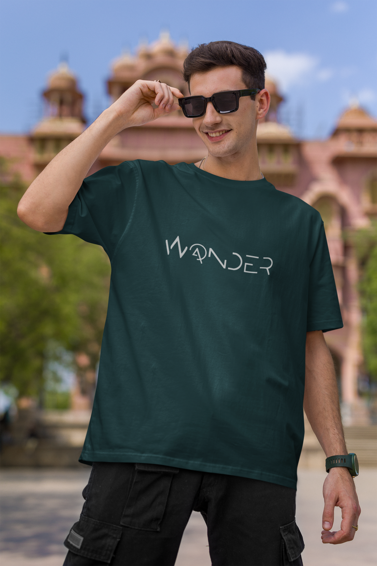 Wander Wonder Oversized T-shirt : Unisex
