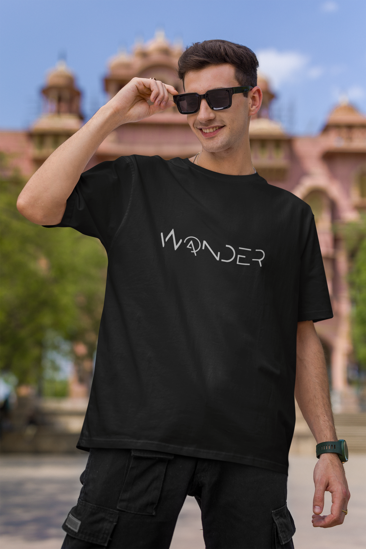 Wander Wonder Oversized T-shirt : Unisex
