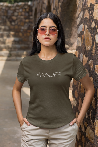 Wander Wonder Classic T-shirt : Unisex
