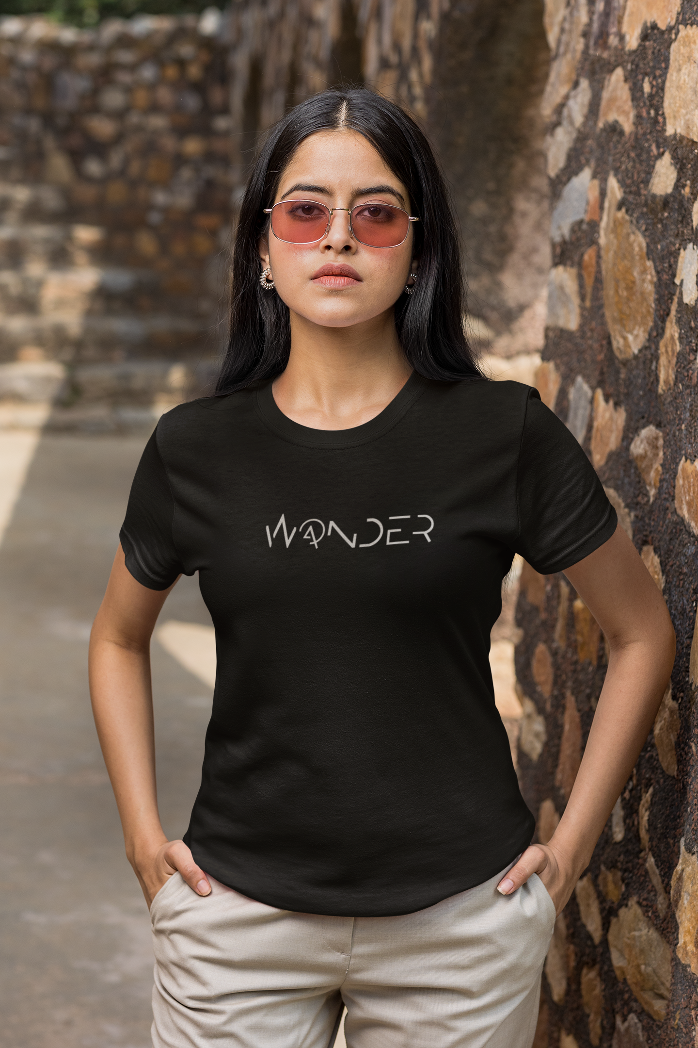 Wander Wonder Classic T-shirt : Unisex