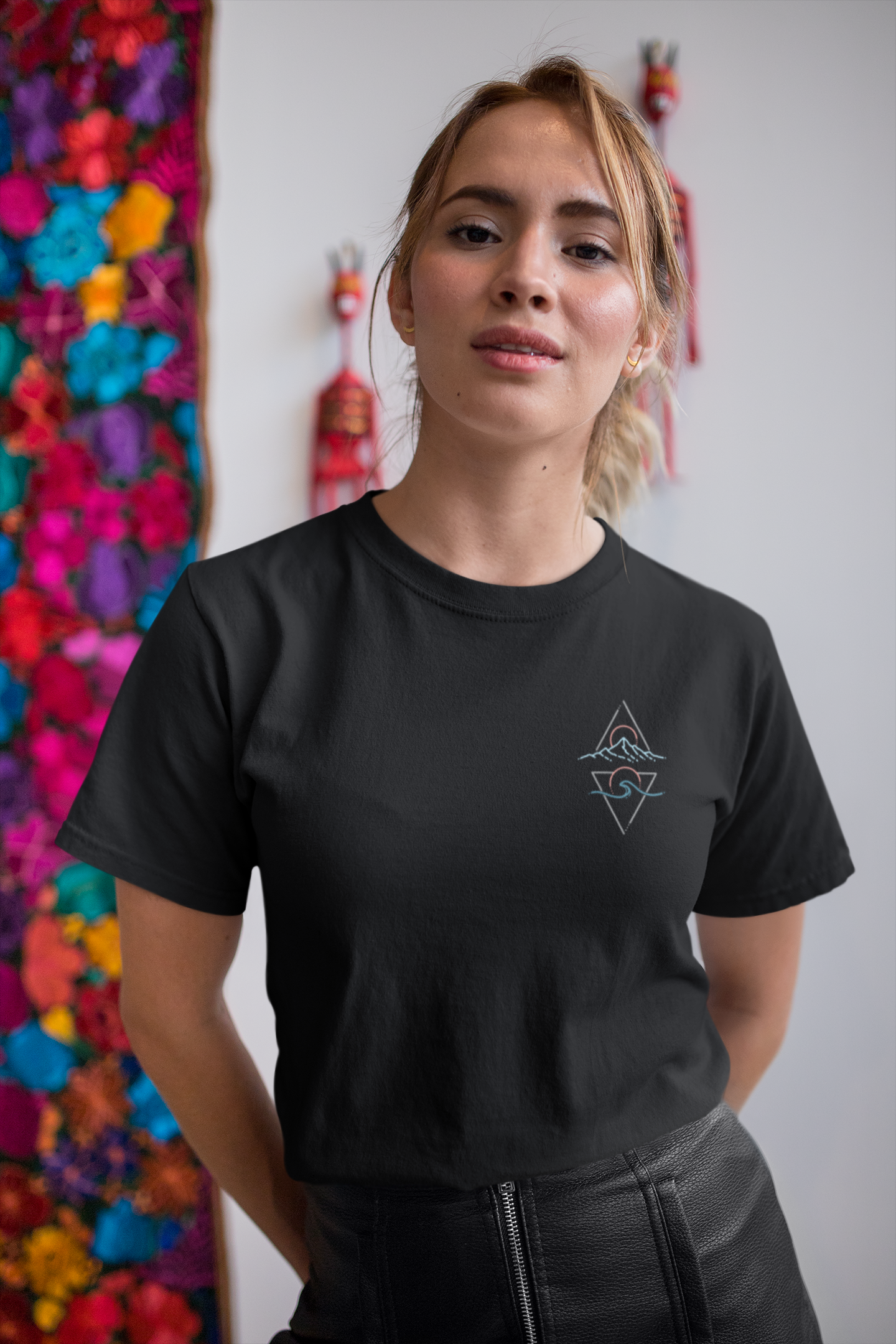 Mountain Beaches Classic T-shirt : Unisex